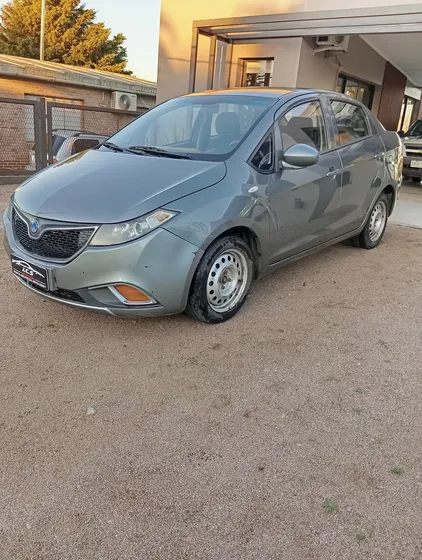 Geely 515 1.5 Full 5 P