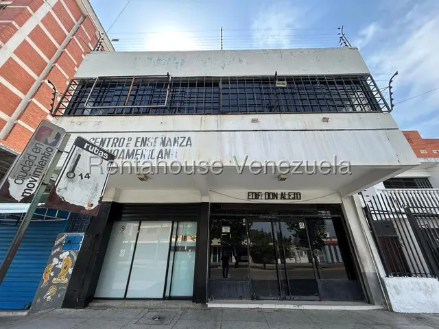 Julian Galindez Alquila Amplio Local En Zona Centro Barquisimeto #25-18953