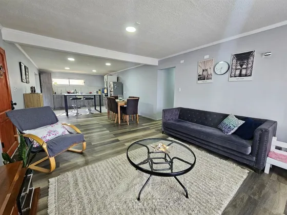 Casa En Venta De 4 Dorm. En Lolol