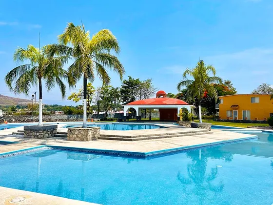 Casa En Venta Con Alberca En Rinconada I En Xochitepec Morelos