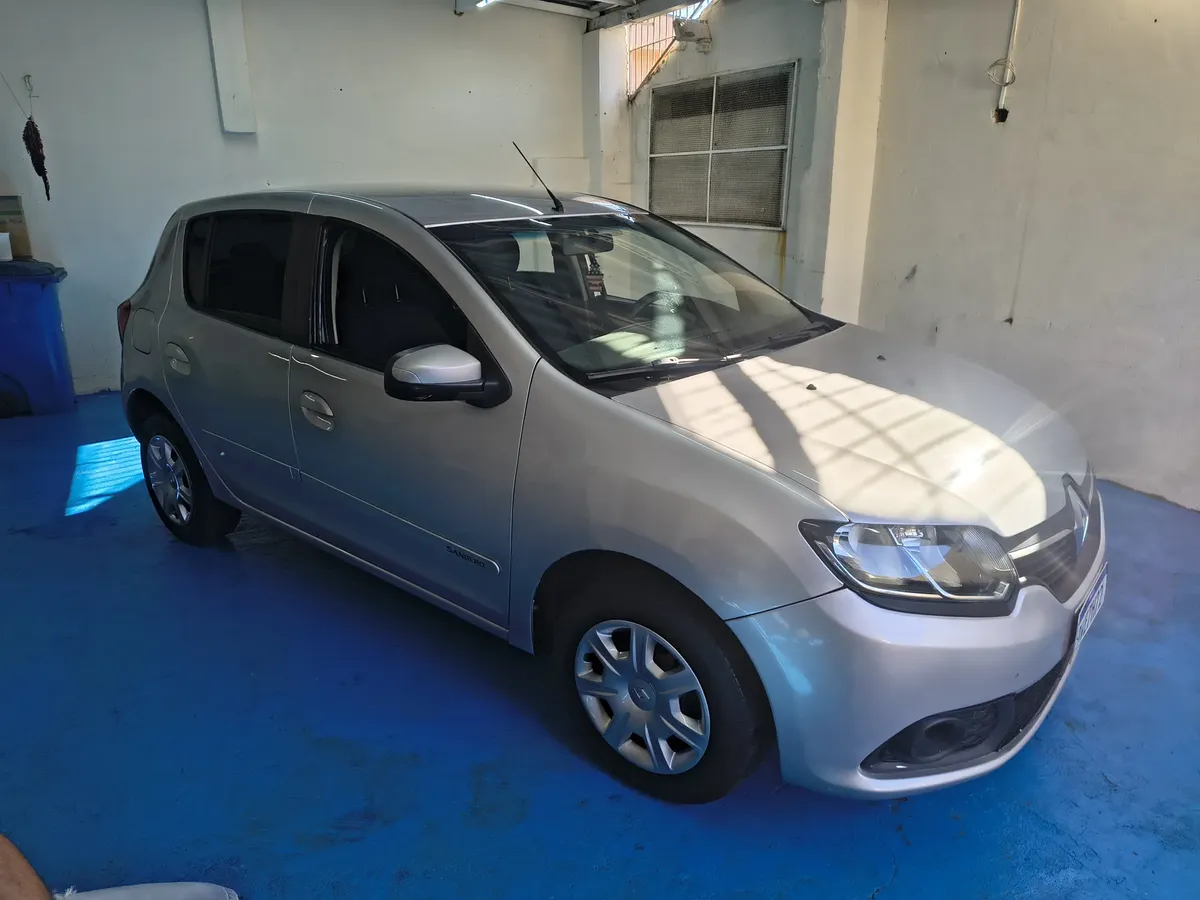 Renault Sandero 2016 1.6 Expression Hi-power 5p — foto 2