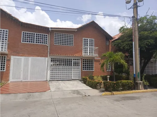 Casa En Venta Conjunto La Esperanza, Guatire