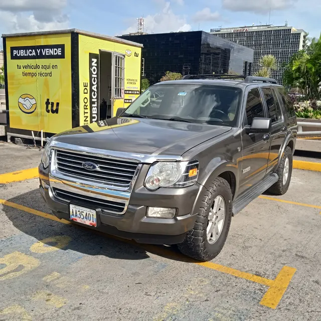 Ford Explorer Automática