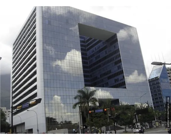 Alquilo Oficina 9m2 Parque Cristal 9489