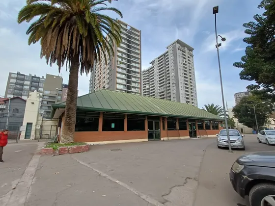 Arriendo De Local Comercial En Independencia Id. 87.522-lin