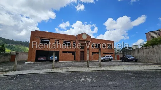 Se Vende Casa En Los Samanes Mls #25-17999