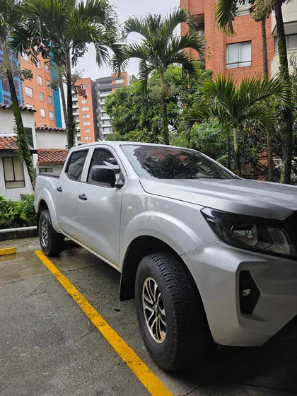 Nissan Frontier 2.5 Cd S 4x2