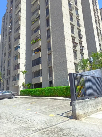 Se Vende Apto Urb La Vaquera Guarenas 78m2 - 3h/2b/1p