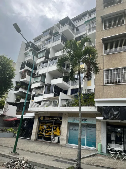 Chacao Con Balcón Vista Al Ávila