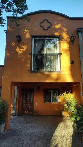 Casa En Venta - 3 Dormitorios 3 Baños - Cochera - 700mts2 - Tortuguitas, Malvinas Argentinas