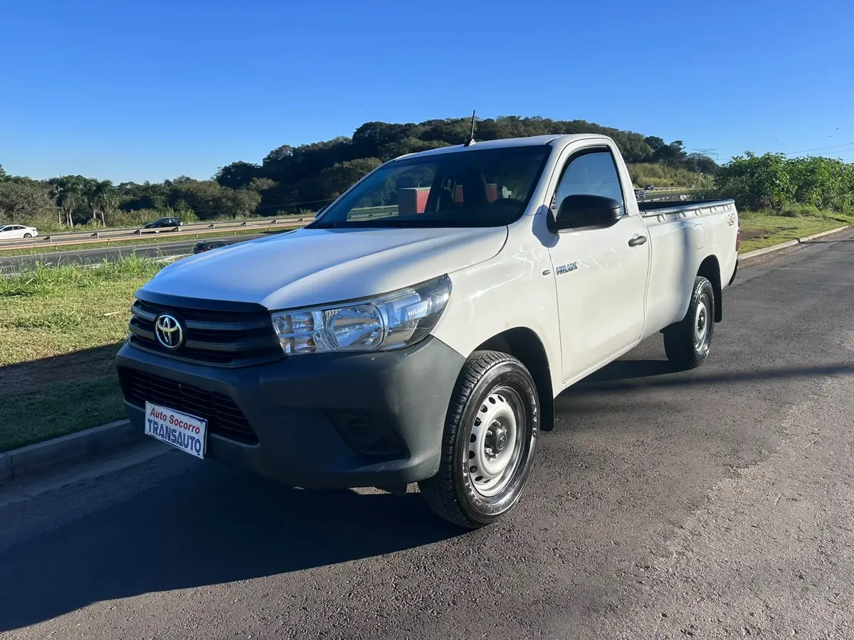 Toyota Hilux 2020 2.8 Tdi Std Cab. Simples 4x4 2p — foto 1