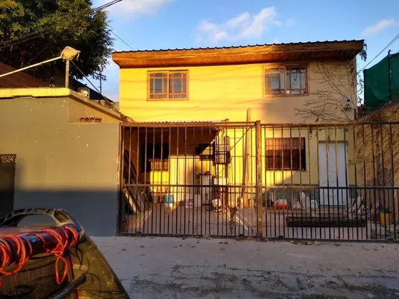 Vendo Ph Interno Con Pequeño Local-en Martin Coronado-facilidades