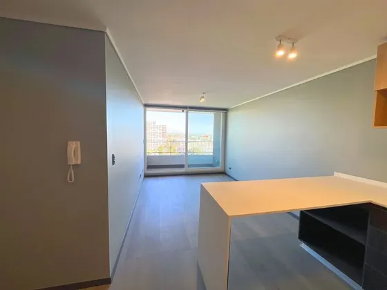 Arriendo De Departamento En Ñuñoa. 2 Dormitorios, 1 Baño.