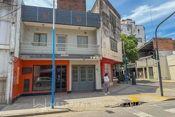 Venta- Importante Propiedad - Local Comercial Más Casa