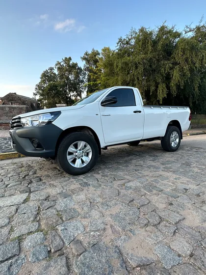 Toyota Hilux Pick-up 2.4 Cs Dx 150cv 4x2
