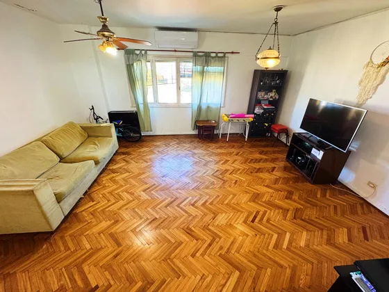 Departamento Cuatro Ambientes En Venta Con Cochera