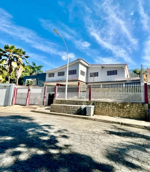 Casas Venta Maracay Bella E Impecable Casa En El Castaño