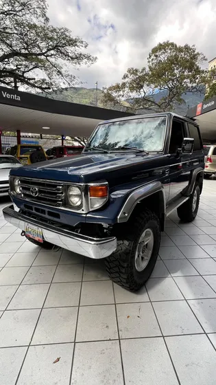 Toyota Land Cruiser Machito
