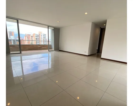 100m2 Apartamento En El Poblado 