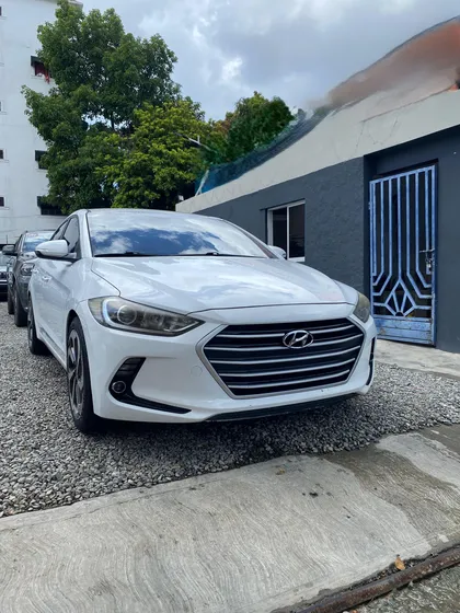 Hyundai Avante Coreano