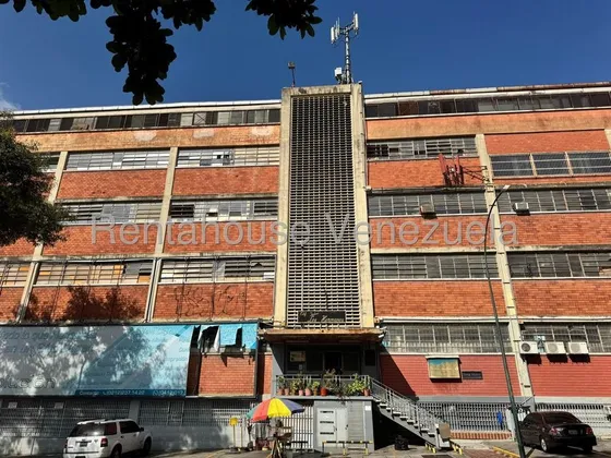 Estupendo Galpón En Alquiler Los Cortijos De Lourdes  Rah Mls25-15926