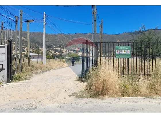 Serenidad En Isla De Yáquil: Tu Refugio Natural