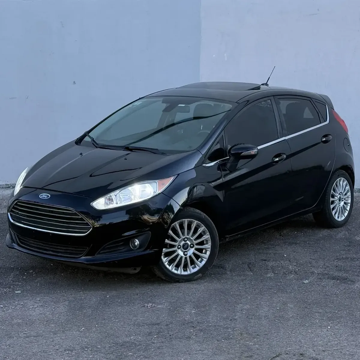 Ford Fiesta Kinetic 1.6 Titanium Powershift 120cv