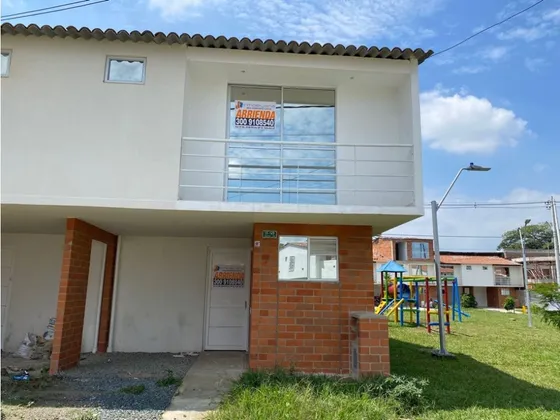 Casa En Venta  Al Sur Cali Urbanizacion Verdi Jamundi