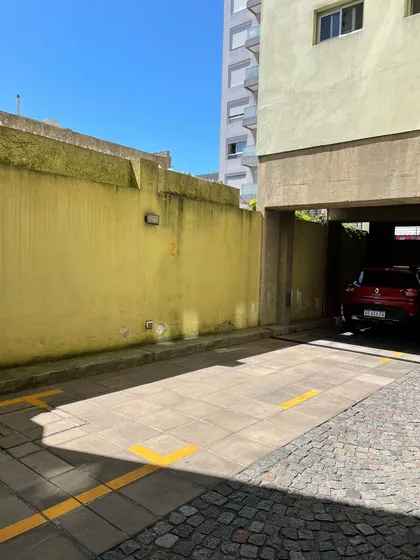 Venta De Cocheras En General San Martin Centro 