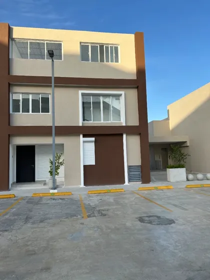 Casa En Alquiler En Jardines Del Sur I Y Ii 