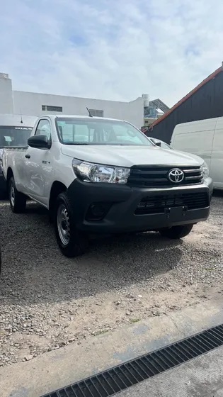 Toyota Hilux Pick-up 2.4 Cs Dx 150cv 4x2