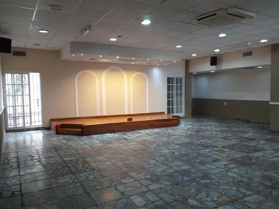 Edificio Comercial En Venta - 3 Ambientes - 2 Baños - 320mts2 - José C. Paz