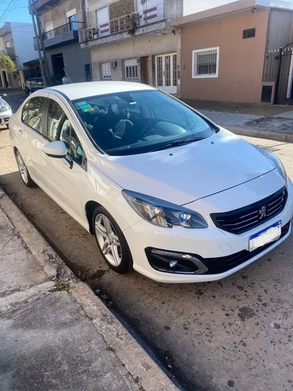 Peugeot 408 1.6 Active 115cv