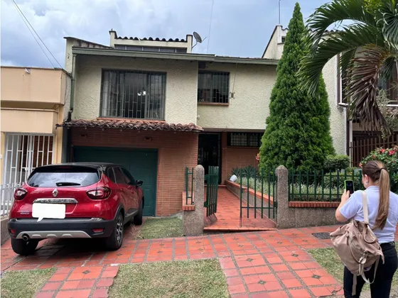 Vendo Espectacular Casa Unifamiliar En Belén Nogal 