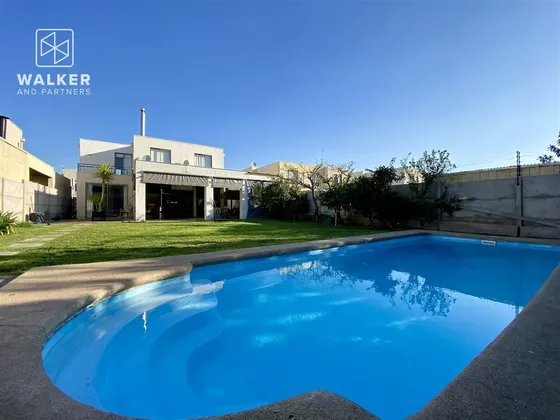 Casa En Condominio Doble Seguridad Barrio Laguna De S.elena