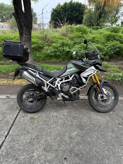 Tiger 900 Rally 2021 Matt Khaki Green Equipada