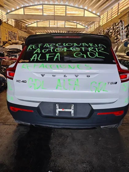 Volvo Xc40 2020 Suv T5 2.0 4 Cil. A/t. Auto Por Partes.