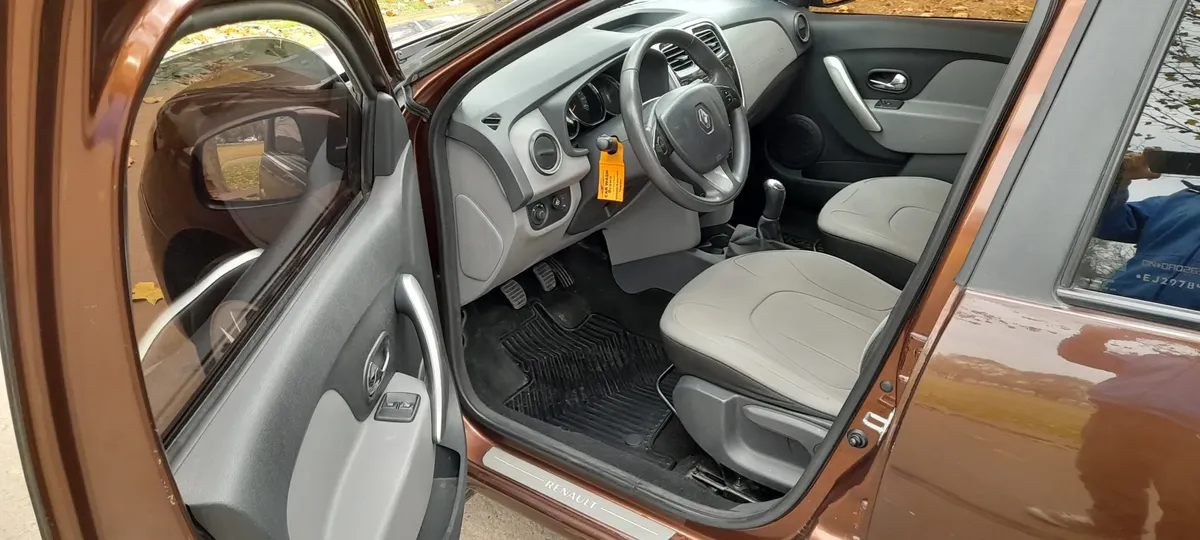 Renault Logan 1.6 Privilege Plus 105cv5358038371172454411