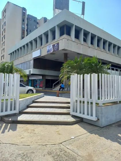 Excelente Oficina En Alquiler Av. Cecilio Acosta, Maracaibo