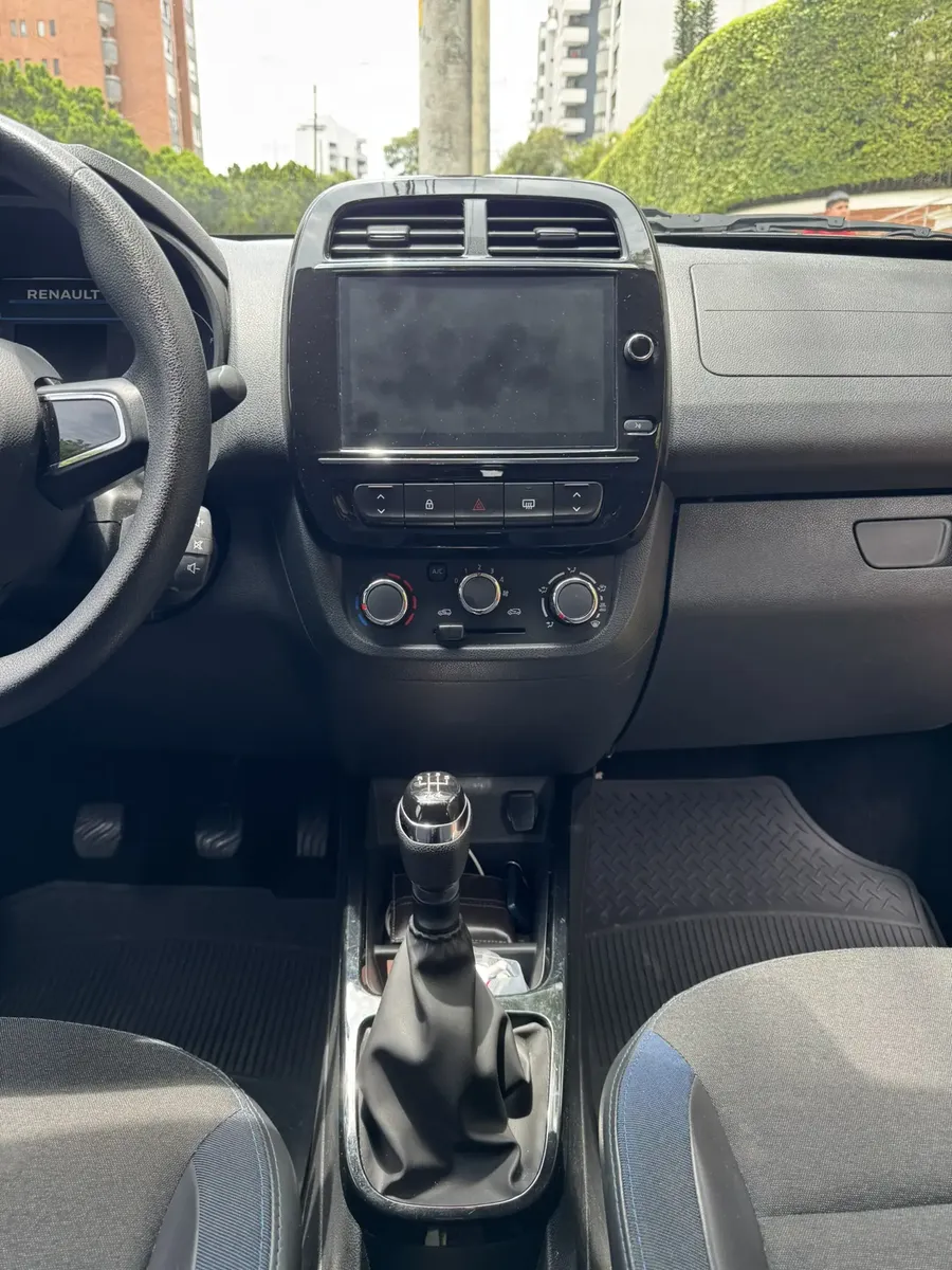Renault Kwid 1.0 12V640133079156501210