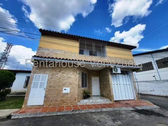 N Venta Casa En Urb. Los Sauces La Morita I Maracay 25-12859 Hp