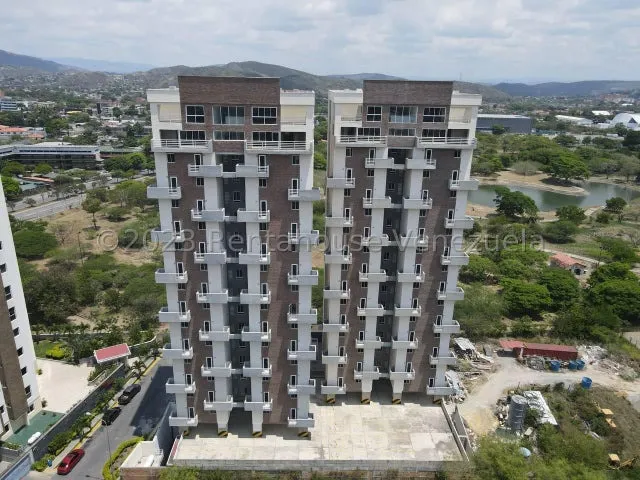 Maritza Lucena Vende En El Este De Barquisimeto!  Apartamento En Obra Gris, Te Permite Remodelar Tu Nuevo Hogar A Tu Gusto, Cómodo, Lujoso Y Seguro, Con Vigilancia 24/7.