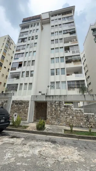 Jhonny Oviedo Vende Apto Resd Galmi I, Urb Prebo, Valencia Wmartinez Solo Clientes