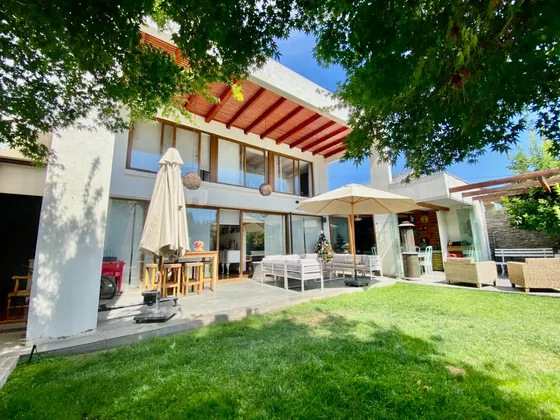 Se Vende Casa En Condominio Lo Barnechea