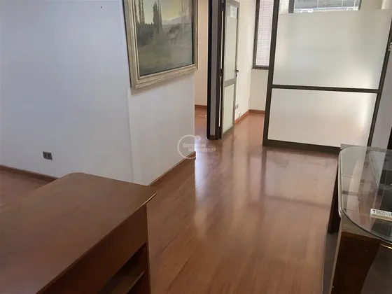 Oficina En Venta En Providencia, Metro Pedro De Valdivia