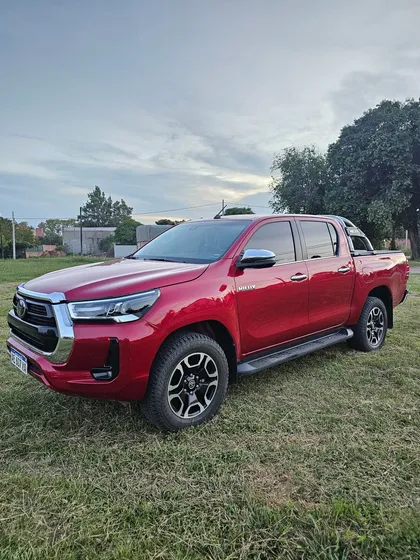 Toyota Hilux 2.8 Cd Srx 177cv 4x4 At