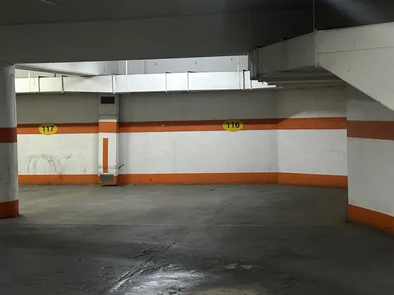 Estacionamiento Grande Los Leones 22m2