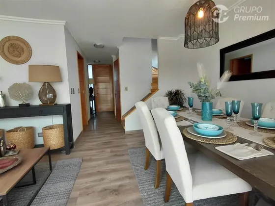Townhouse Nuevo 4d/3b Con Patio Privado San Miguel
