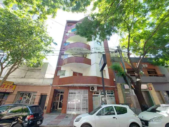 Departamento En Venta En Lanus Este