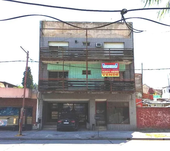 Departamento De 3 Ambientes Sobre Avenida